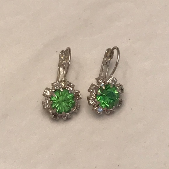 Unknown Jewelry - FREE w/$25 purchase Green & Silver Earrings